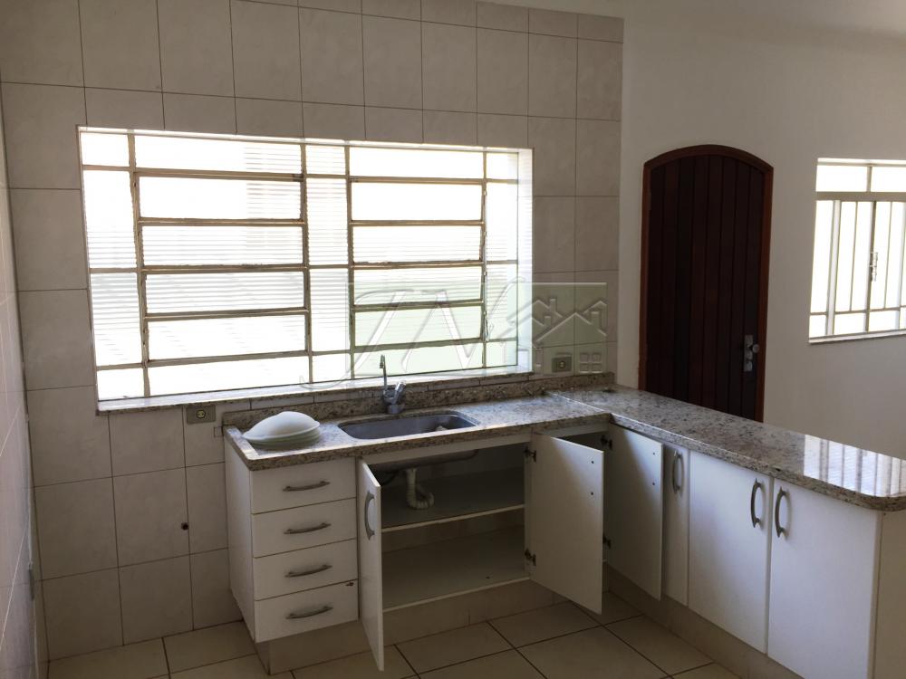 Alugar Residenciais / Casas em Santa Cruz do Rio Pardo R$ 2.500,00 - Foto 8