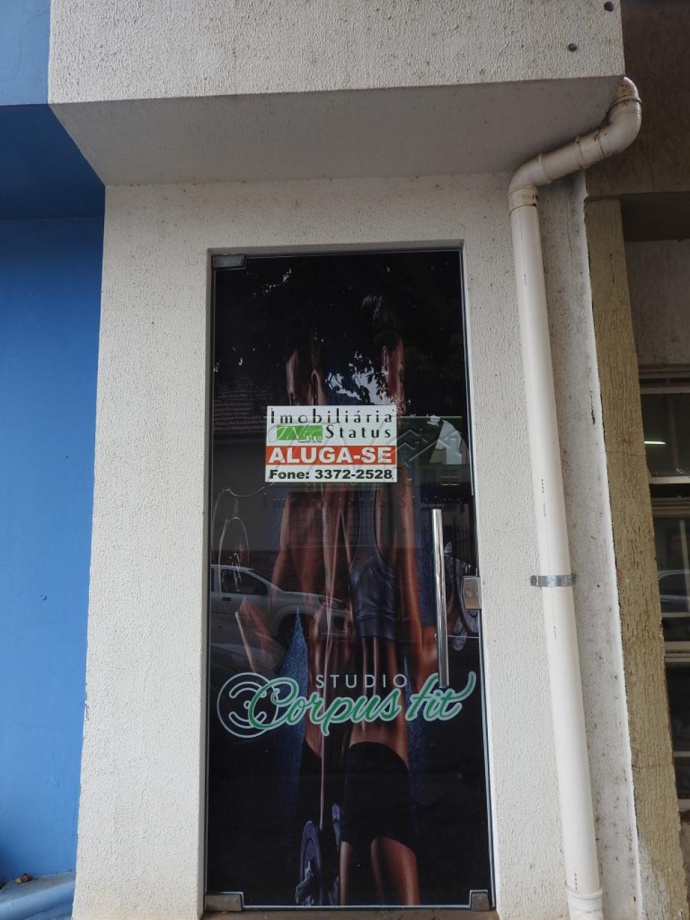 Alugar Comerciais / Galpão em Santa Cruz do Rio Pardo R$ 1.700,00 - Foto 2