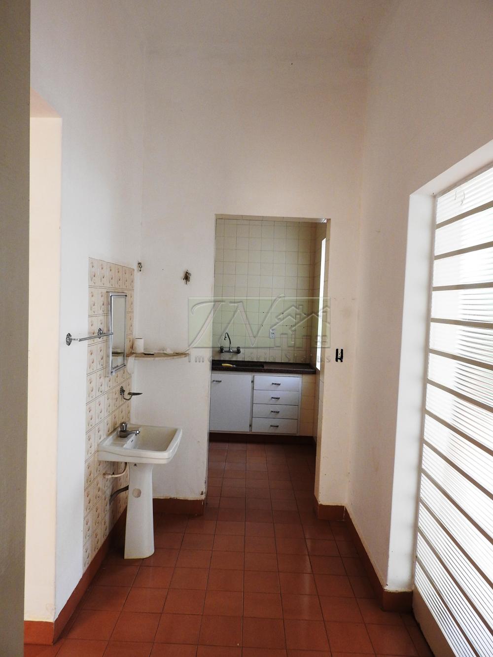 Alugar Residenciais / Casas em Santa Cruz do Rio Pardo R$ 1.400,00 - Foto 13