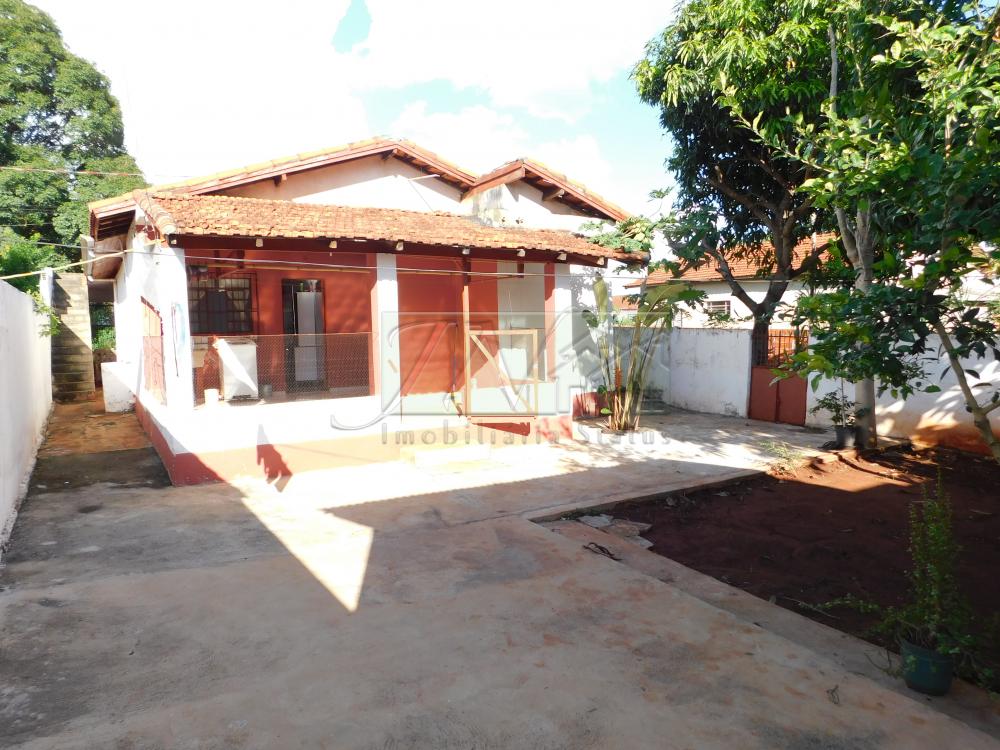 Alugar Residenciais / Casas em Santa Cruz do Rio Pardo R$ 800,00 - Foto 24