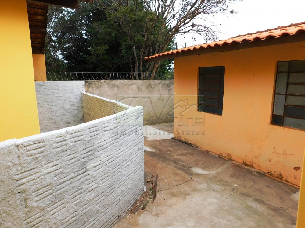 Alugar Residenciais / Casas em Santa Cruz do Rio Pardo R$ 900,00 - Foto 5