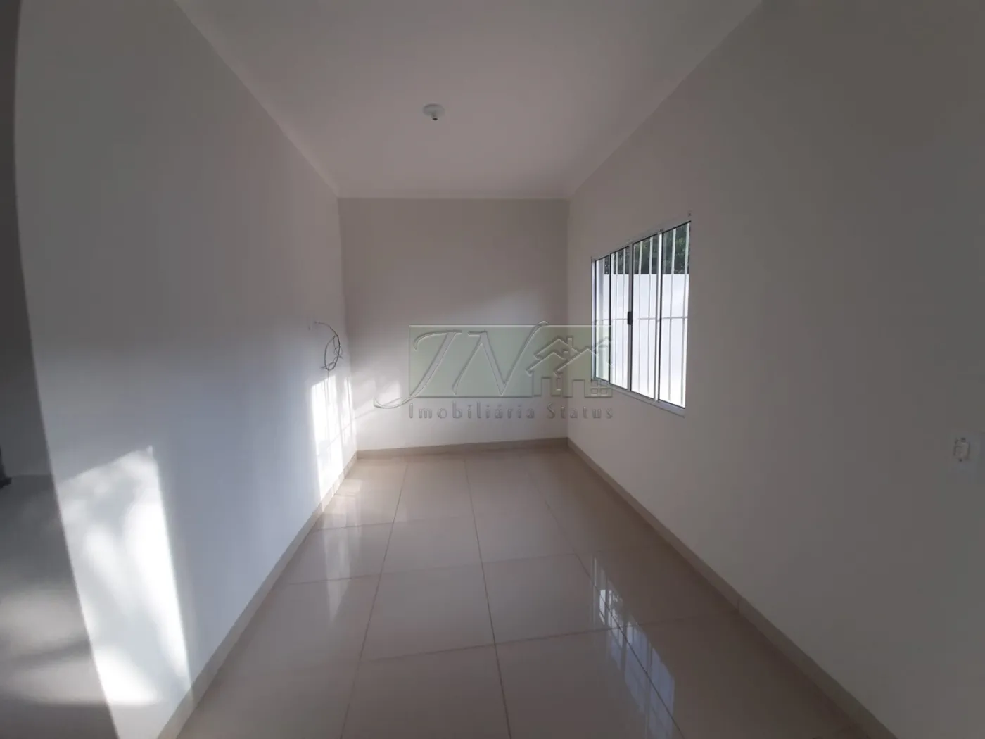 Alugar Residenciais / Casas em Santa Cruz do Rio Pardo R$ 1.300,00 - Foto 3