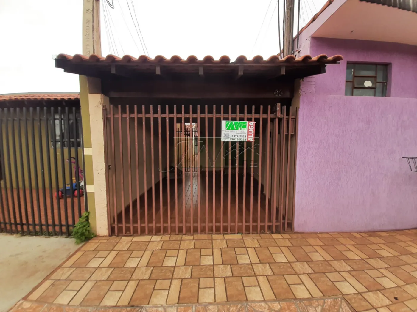 Alugar Residenciais / Casas em Santa Cruz do Rio Pardo R$ 750,00 - Foto 1