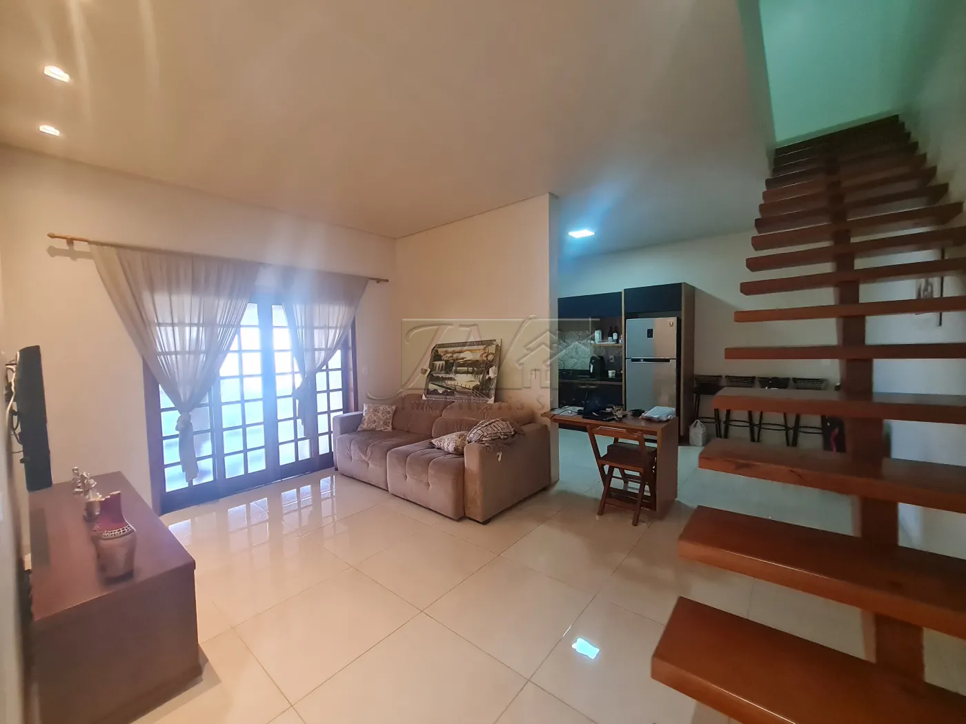 Alugar Residenciais / Casas em Santa Cruz do Rio Pardo R$ 2.500,00 - Foto 15