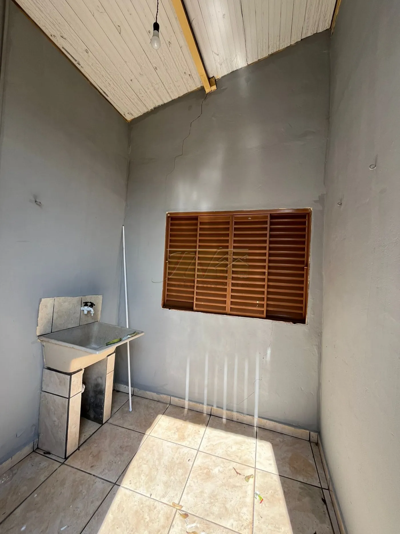 Alugar Residenciais / Casas em Santa Cruz do Rio Pardo R$ 680,00 - Foto 10