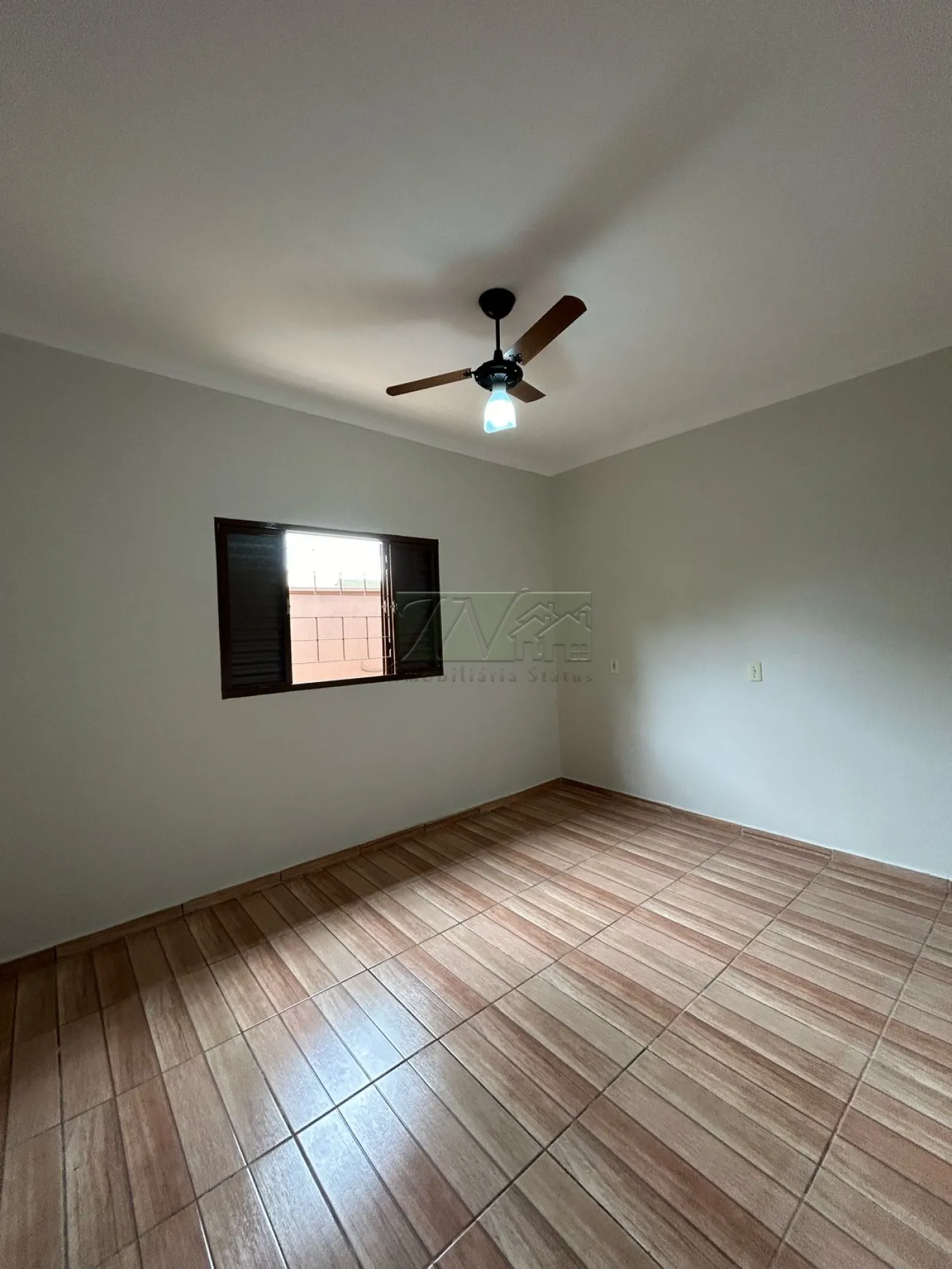 Alugar Residenciais / Casas em Santa Cruz do Rio Pardo R$ 1.350,00 - Foto 4