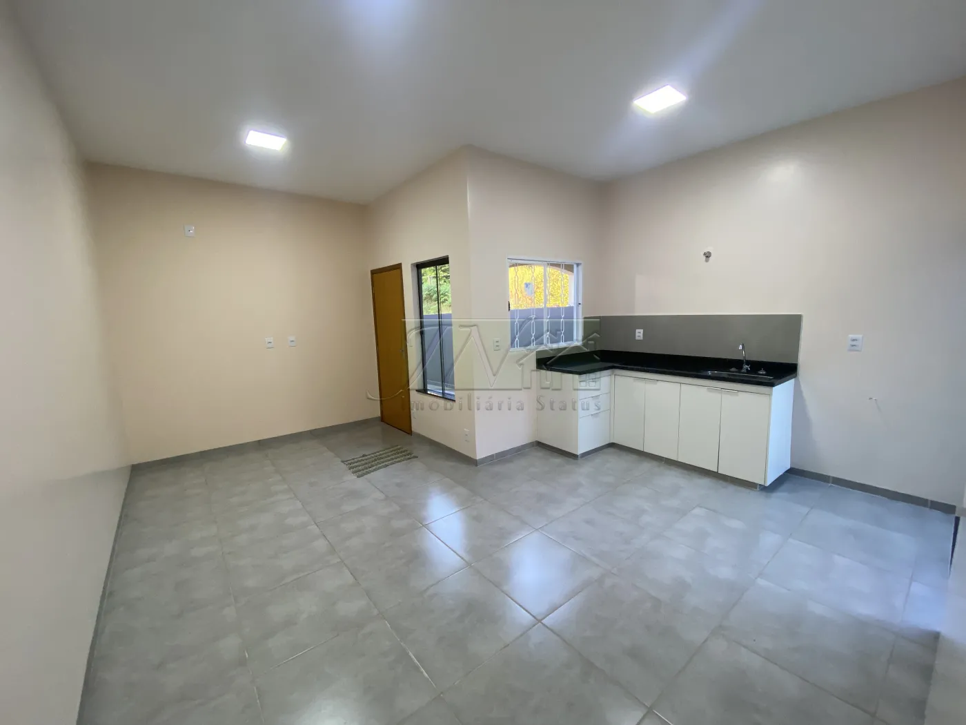 Alugar Residenciais / Casas em Santa Cruz do Rio Pardo R$ 1.600,00 - Foto 6