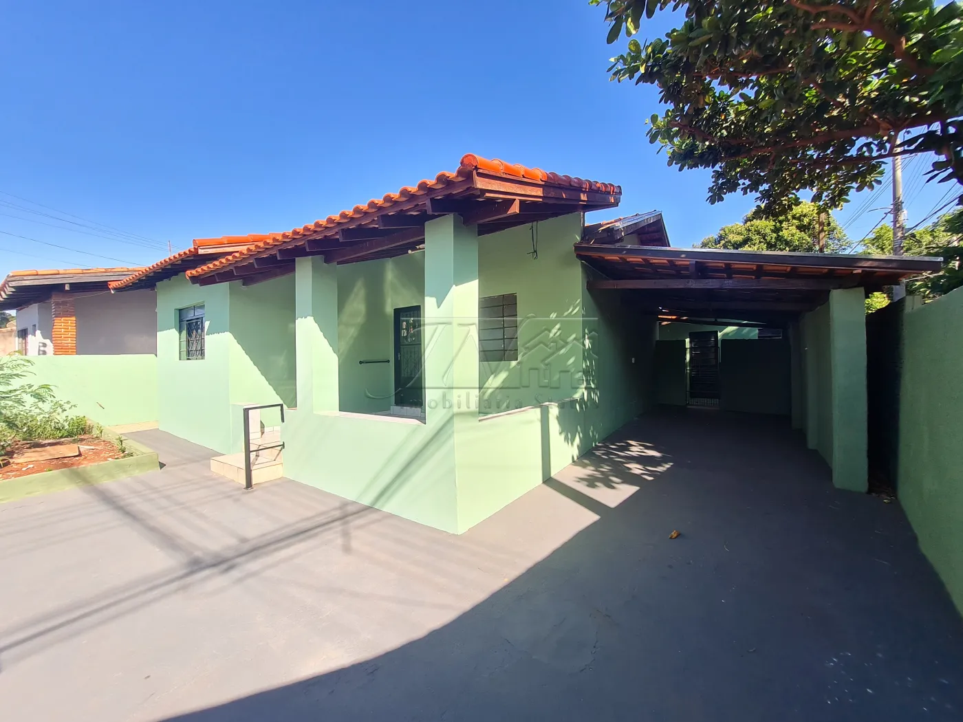 Alugar Residenciais / Casas em Santa Cruz do Rio Pardo R$ 1.000,00 - Foto 3