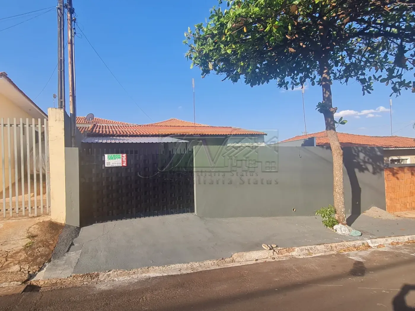 Comprar Residenciais / Casas em Santa Cruz do Rio Pardo R$ 300.000,00 - Foto 1