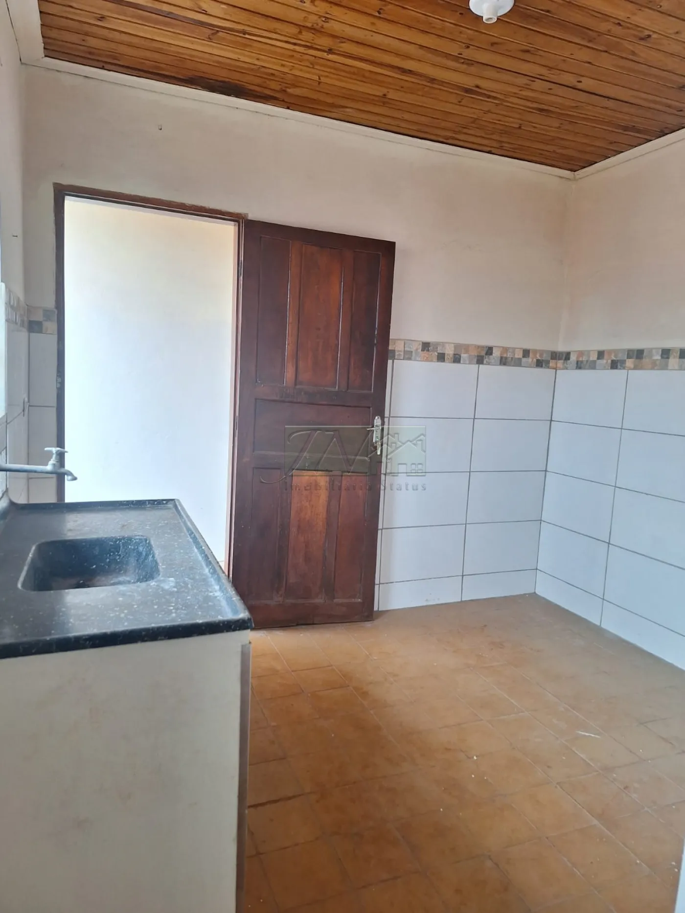 Alugar Residenciais / Casas em Santa Cruz do Rio Pardo R$ 700,00 - Foto 4