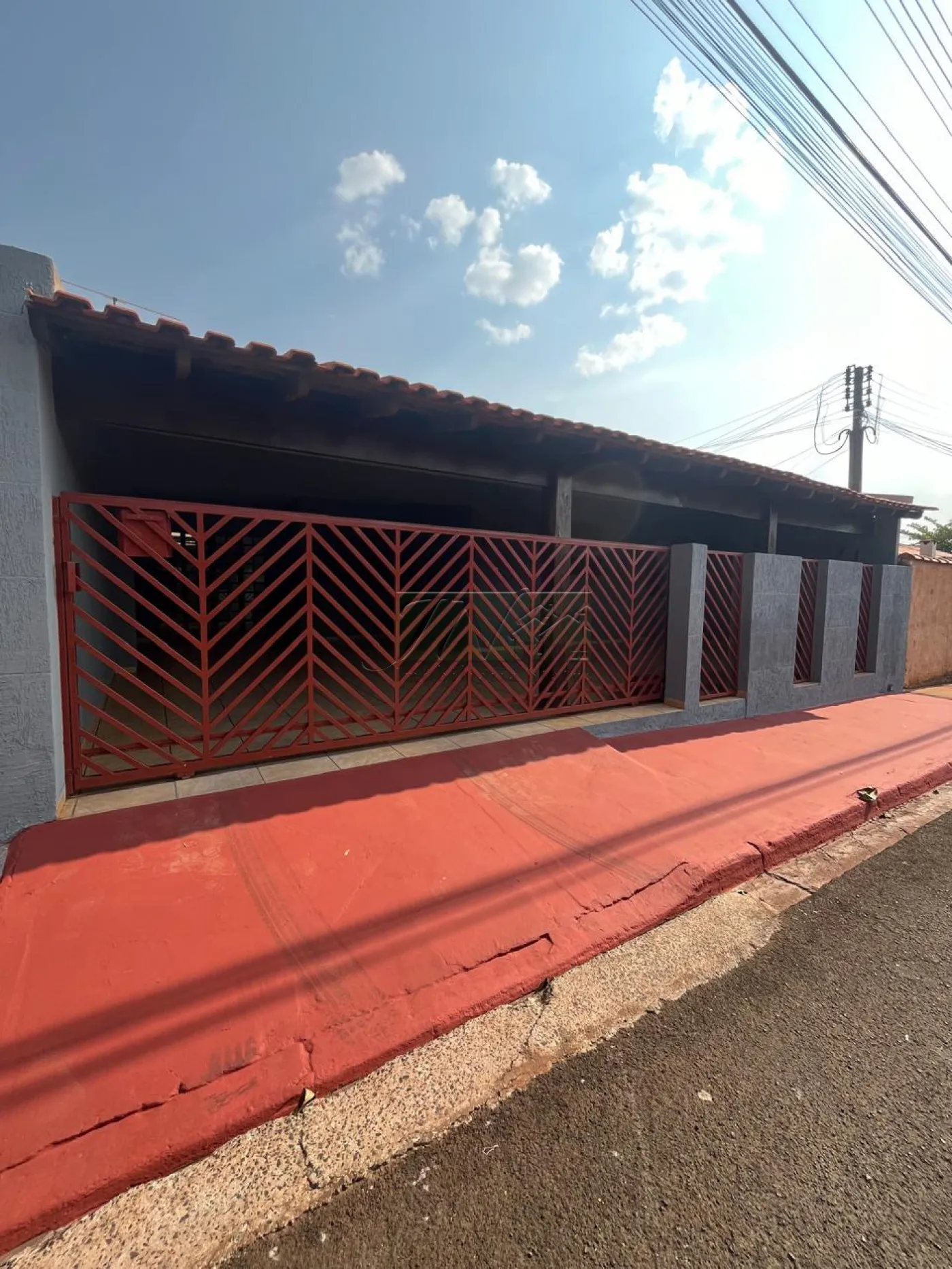 Alugar Residenciais / Casas em Santa Cruz do Rio Pardo R$ 1.550,00 - Foto 2