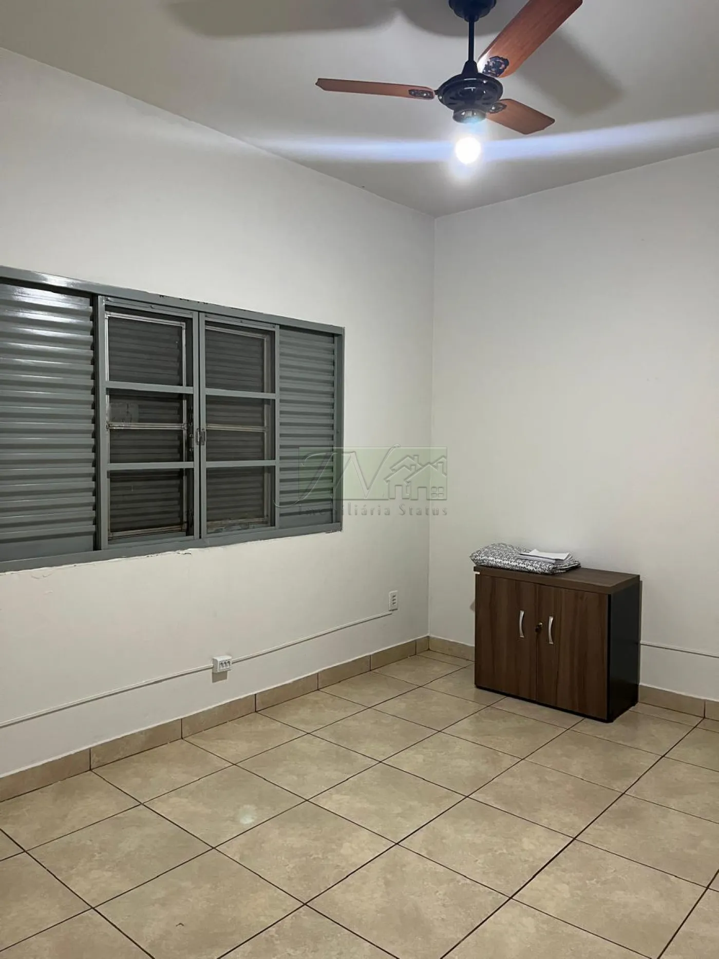 Alugar Comerciais / Sala Comercial em Santa Cruz do Rio Pardo R$ 550,00 - Foto 5