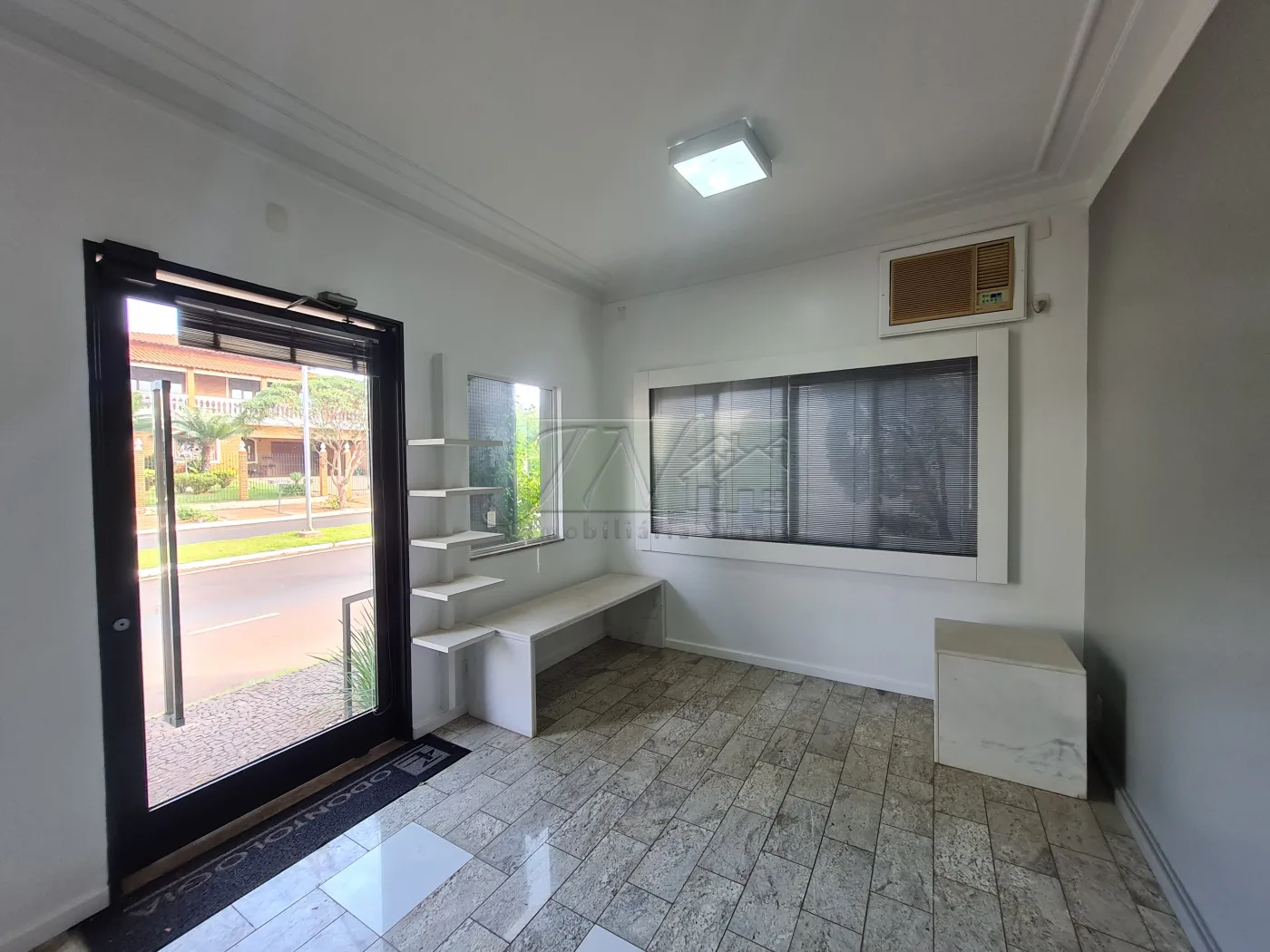 Alugar Comerciais / Estética e Beleza em Santa Cruz do Rio Pardo R$ 4.800,00 - Foto 3