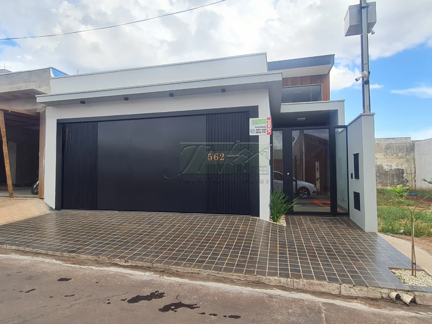 Comprar Residenciais / Casas em Santa Cruz do Rio Pardo R$ 760.000,00 - Foto 2