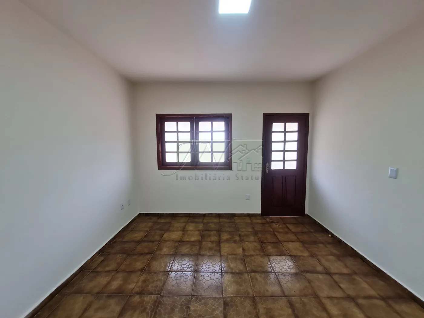 Alugar Residenciais / Casas em Santa Cruz do Rio Pardo R$ 1.300,00 - Foto 7