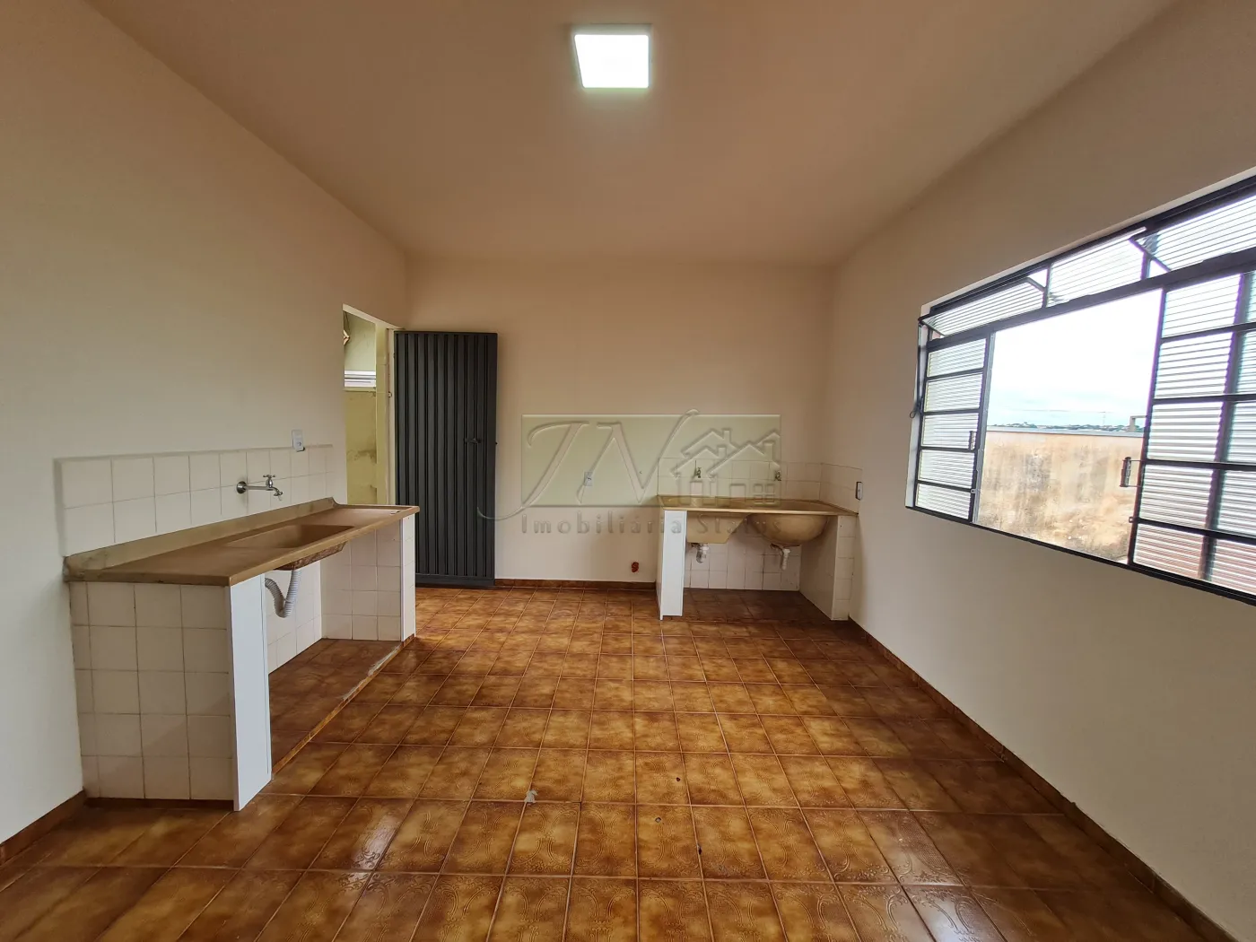 Alugar Residenciais / Casas em Santa Cruz do Rio Pardo R$ 1.300,00 - Foto 16