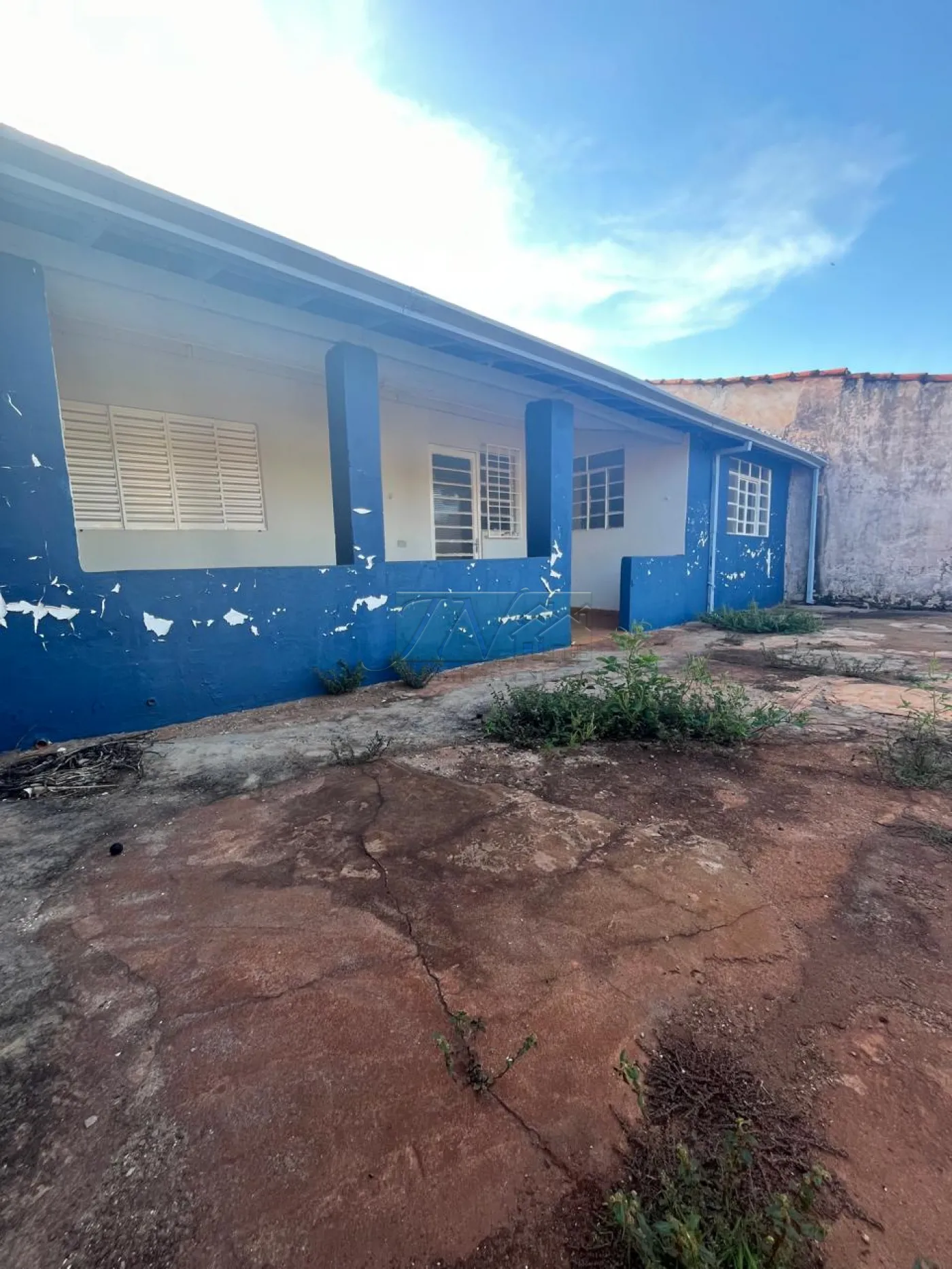 Alugar Residenciais / Casas em Santa Cruz do Rio Pardo R$ 700,00 - Foto 3