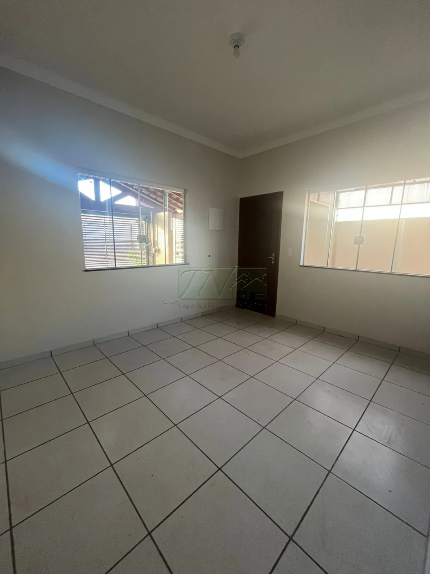 Alugar Residenciais / Casas em Santa Cruz do Rio Pardo R$ 1.900,00 - Foto 4