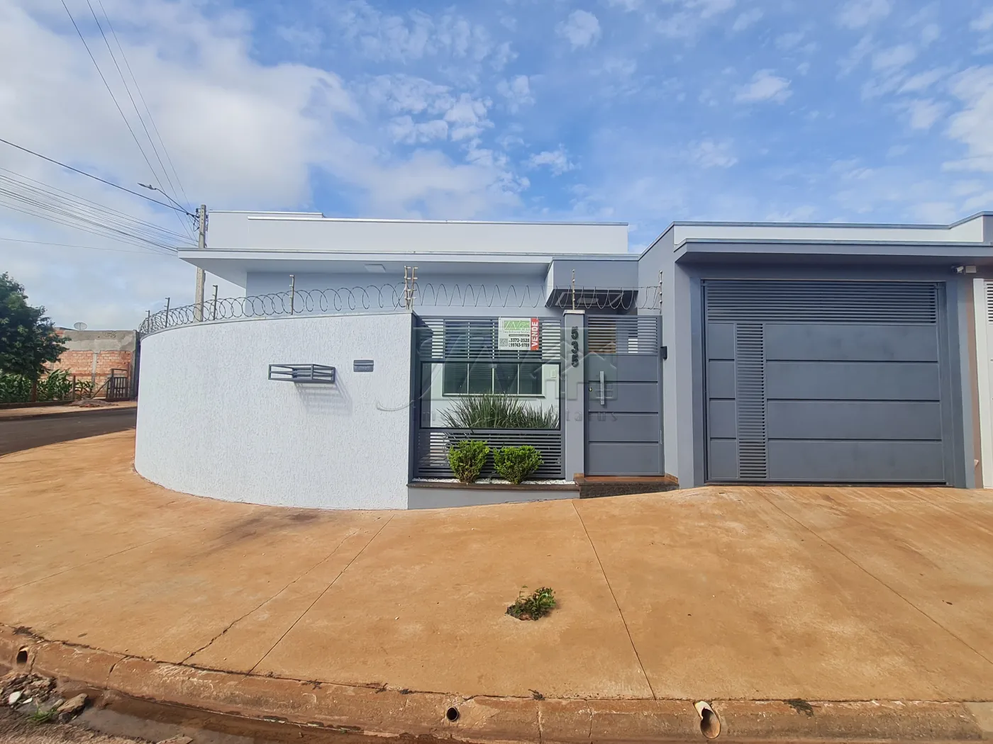 Comprar Residenciais / Casas em Santa Cruz do Rio Pardo R$ 350.000,00 - Foto 1