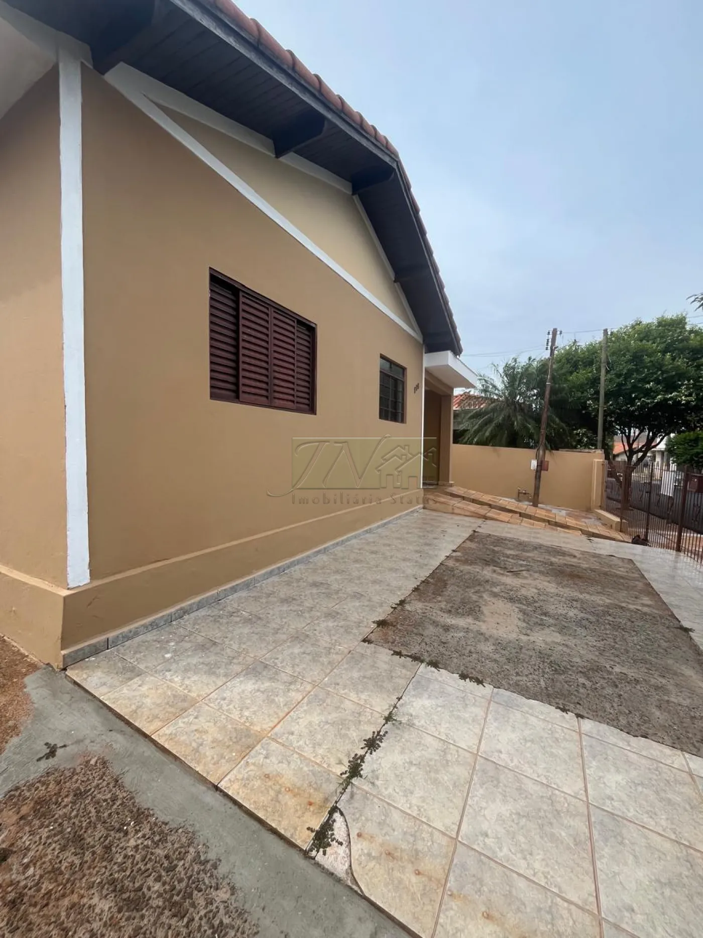 Alugar Residenciais / Casas em Santa Cruz do Rio Pardo R$ 950,00 - Foto 3