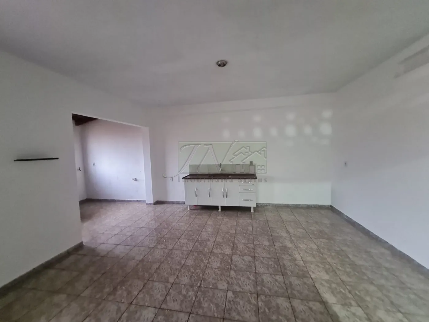 Alugar Residenciais / Casas em Santa Cruz do Rio Pardo R$ 900,00 - Foto 5