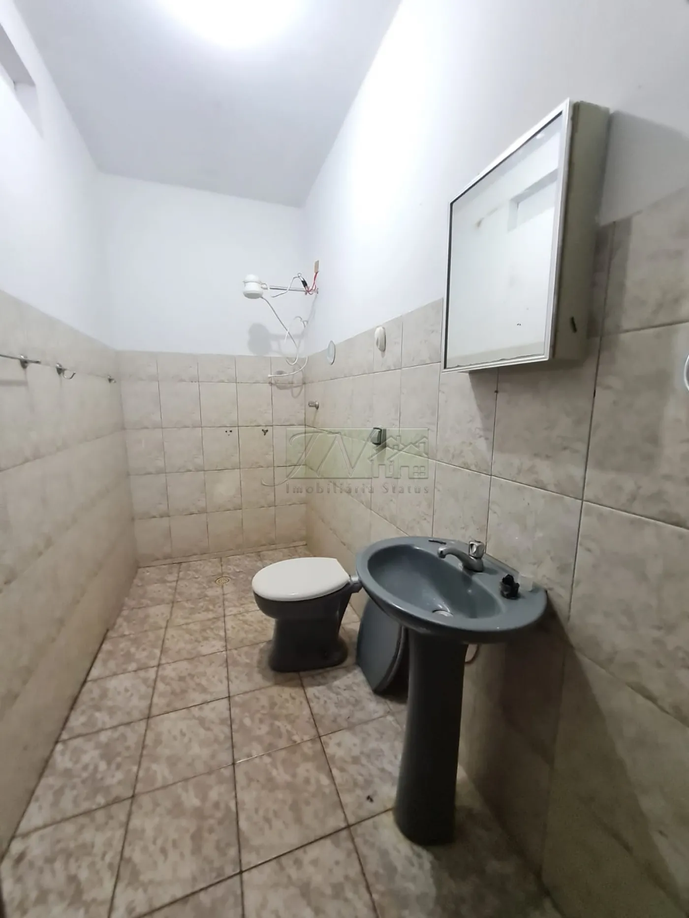 Alugar Residenciais / Casas em Santa Cruz do Rio Pardo R$ 900,00 - Foto 9