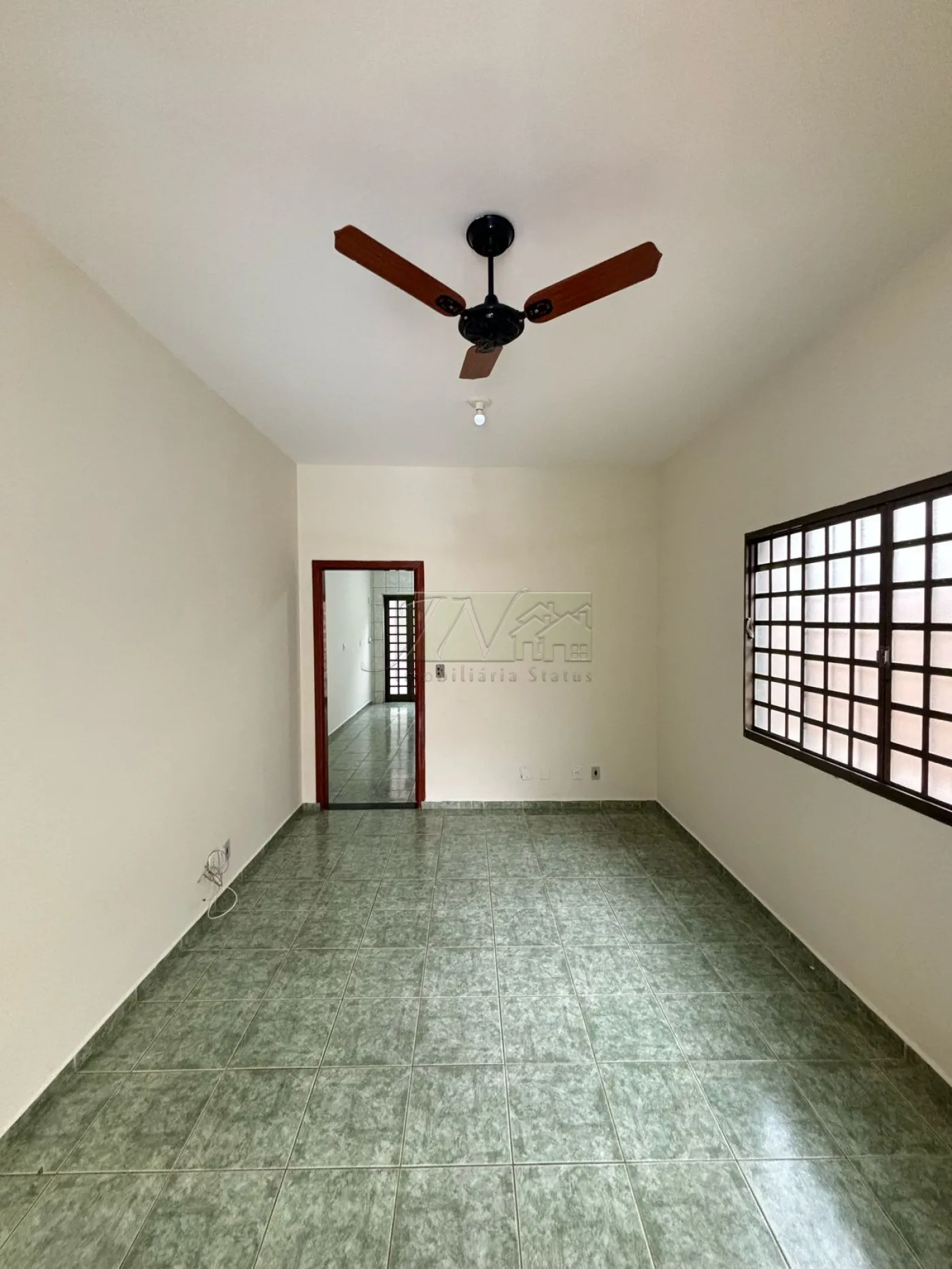 Alugar Residenciais / Casas em Santa Cruz do Rio Pardo R$ 2.300,00 - Foto 8