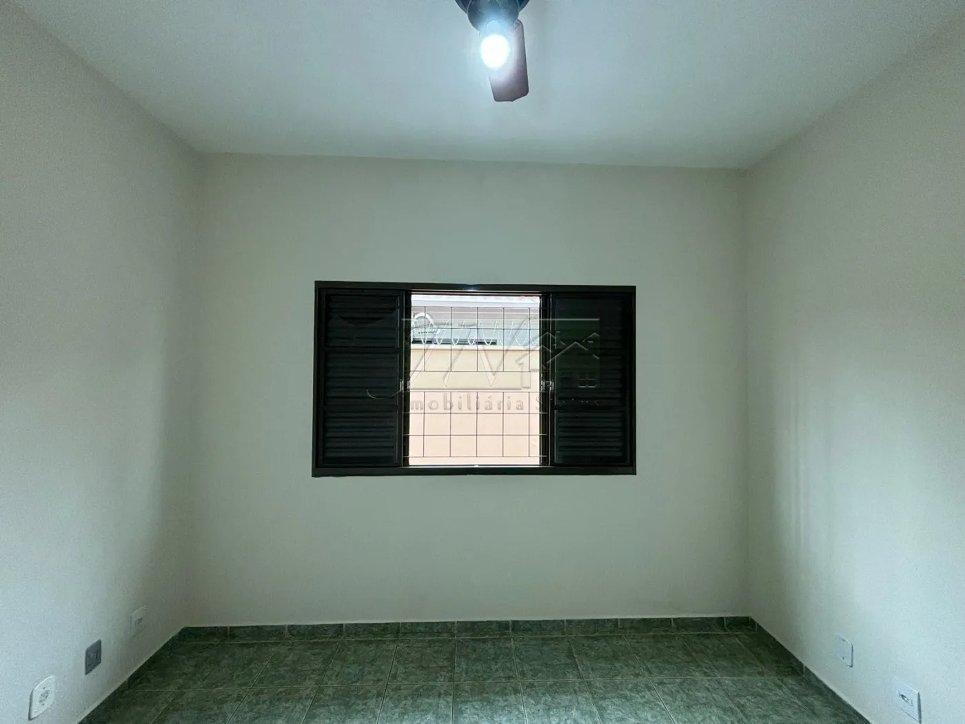 Alugar Residenciais / Casas em Santa Cruz do Rio Pardo R$ 2.300,00 - Foto 17