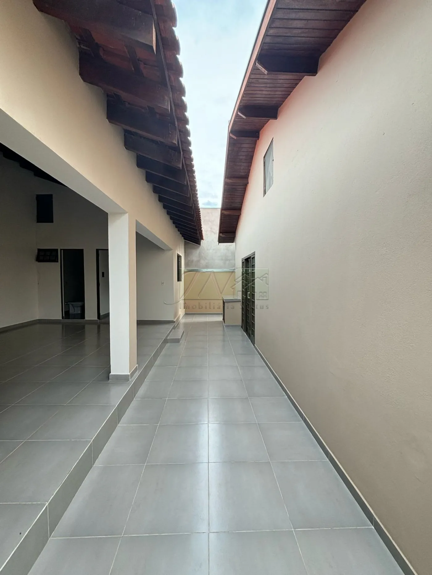 Alugar Residenciais / Casas em Santa Cruz do Rio Pardo R$ 2.300,00 - Foto 27