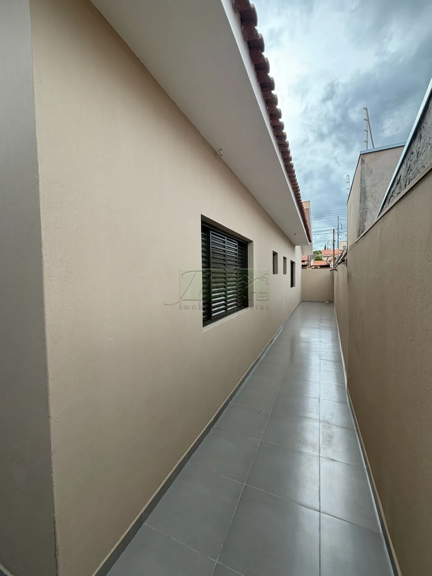 Alugar Residenciais / Casas em Santa Cruz do Rio Pardo R$ 2.300,00 - Foto 28