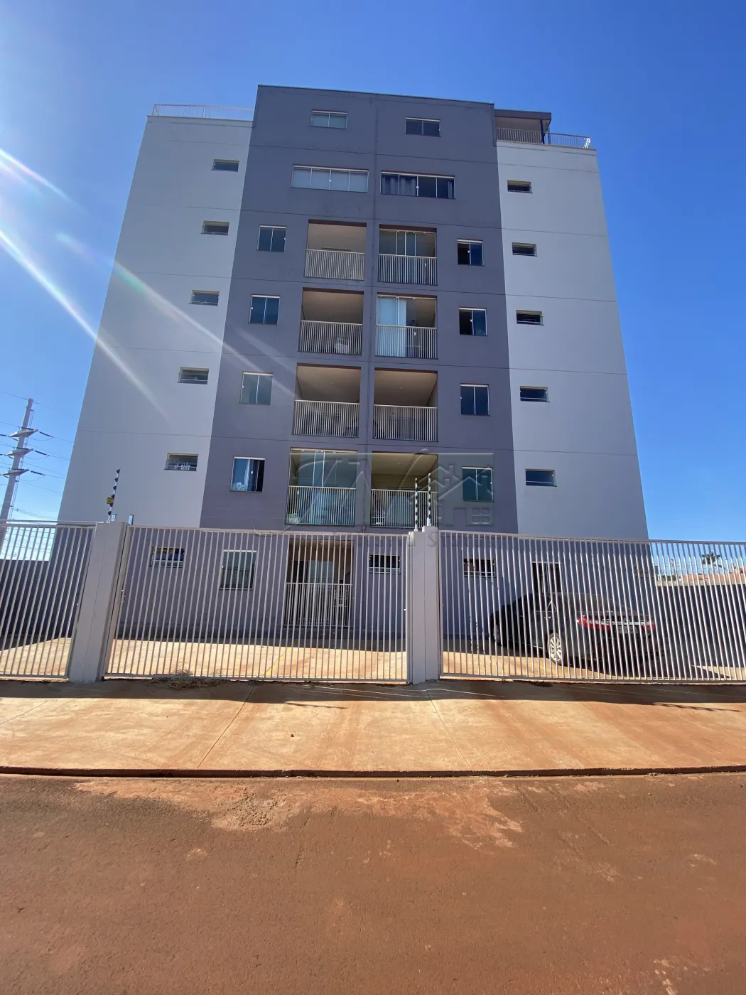 Alugar Residenciais / Apartamentos em Santa Cruz do Rio Pardo R$ 1.500,00 - Foto 1