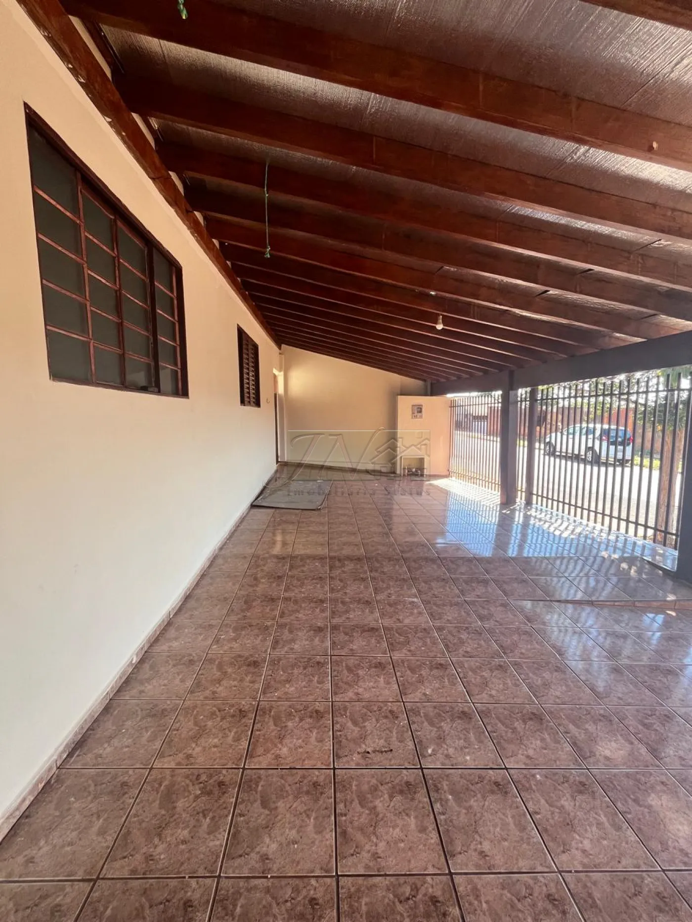 Alugar Residenciais / Casas em Santa Cruz do Rio Pardo R$ 1.100,00 - Foto 4