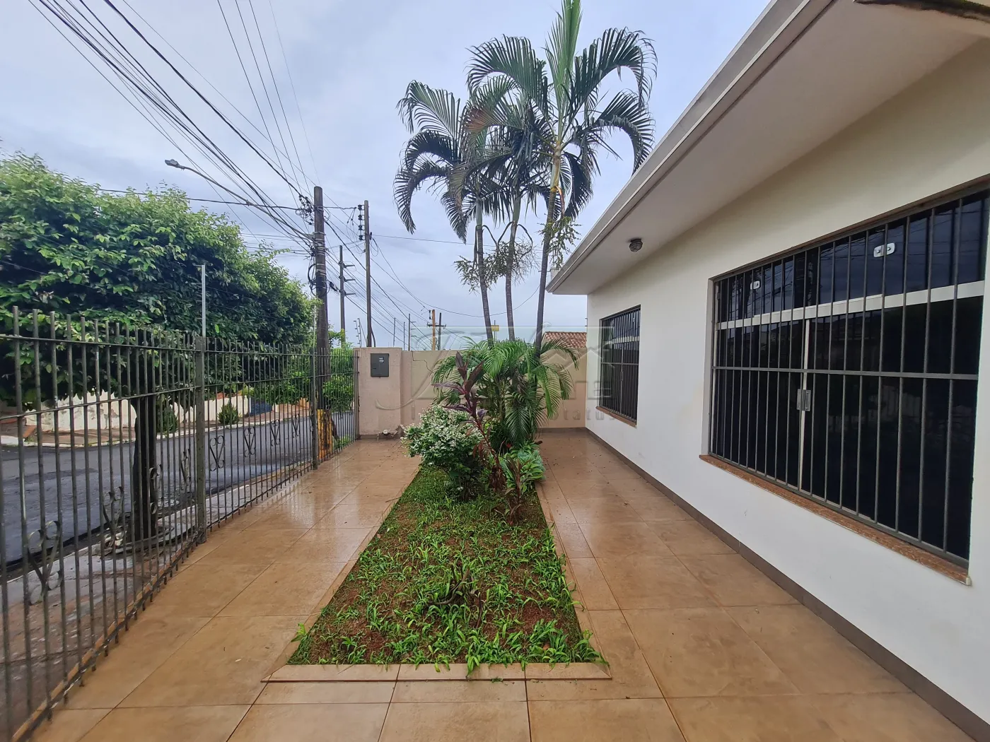 Comprar Residenciais / Casas em Santa Cruz do Rio Pardo R$ 790.000,00 - Foto 5