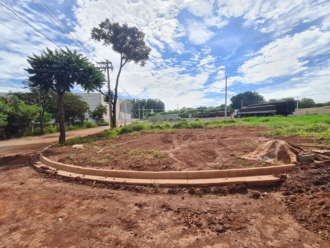 Comprar Terrenos / Lote em Santa Cruz do Rio Pardo R$ 115.000,00 - Foto 3