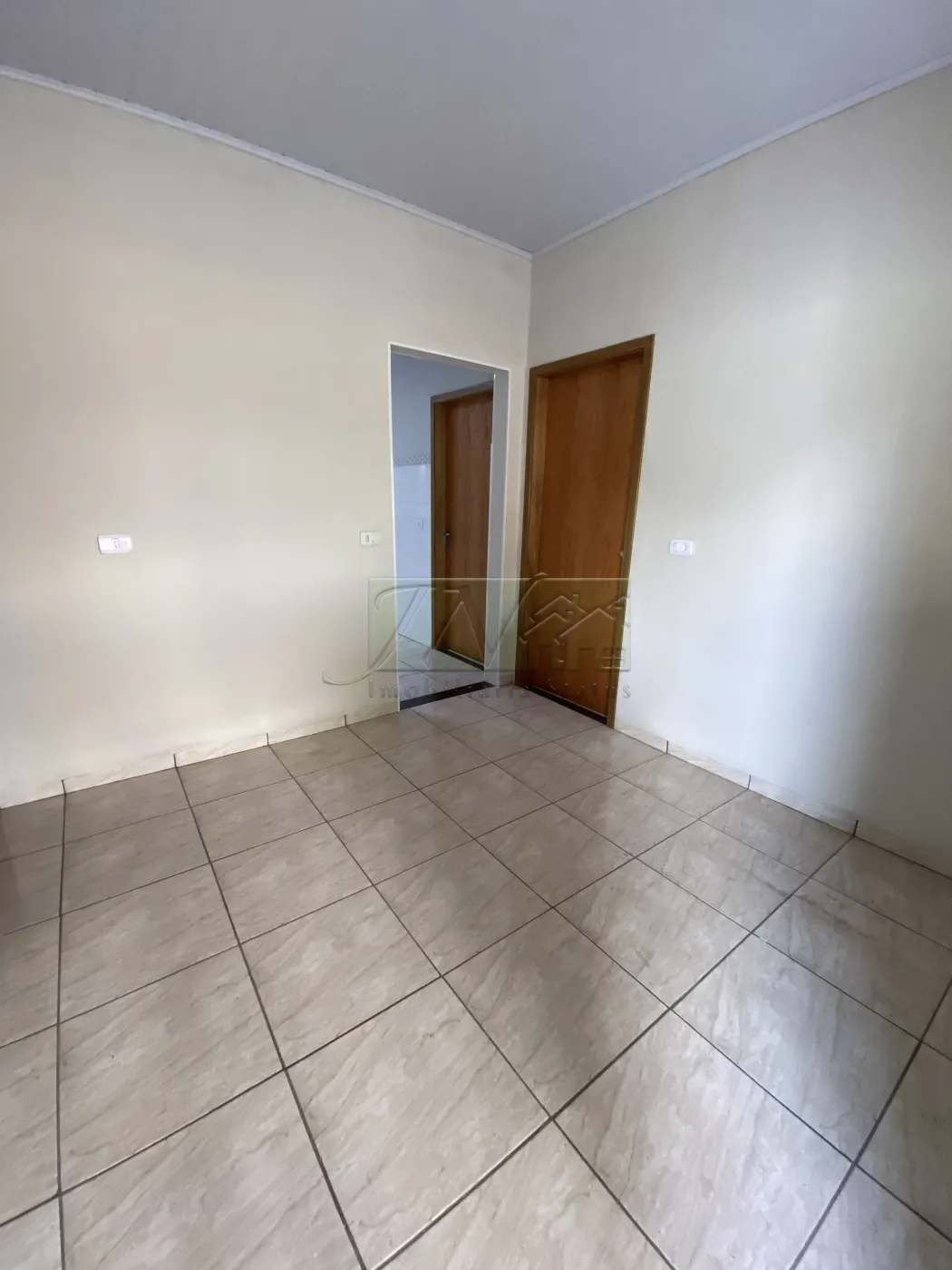 Alugar Residenciais / Casas em Santa Cruz do Rio Pardo R$ 1.500,00 - Foto 4