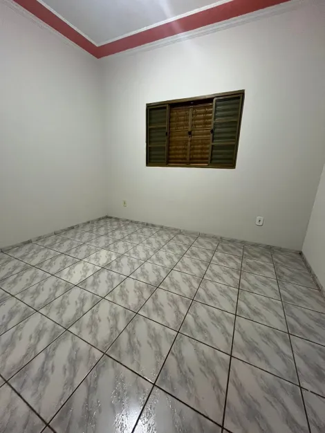 Alugar Residenciais / Casas em Santa Cruz do Rio Pardo R$ 1.250,00 - Foto 10