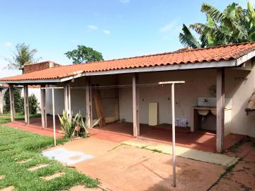 Alugar Residenciais / Casas em Santa Cruz do Rio Pardo R$ 960,00 - Foto 4