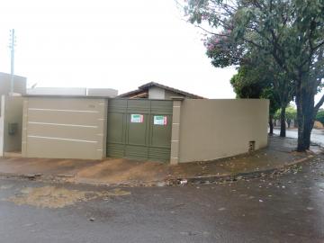 Residenciais / Casas em Santa Cruz do Rio Pardo 