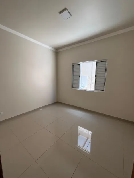 Alugar Residenciais / Casas em Santa Cruz do Rio Pardo R$ 1.450,00 - Foto 8