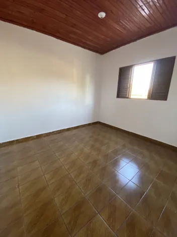 Alugar Residenciais / Casas em Santa Cruz do Rio Pardo R$ 850,00 - Foto 10