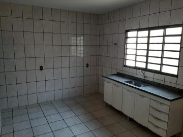 Alugar Residenciais / Casas em Santa Cruz do Rio Pardo R$ 1.450,00 - Foto 14