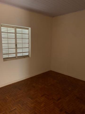 Alugar Residenciais / Casas em Santa Cruz do Rio Pardo R$ 850,00 - Foto 5