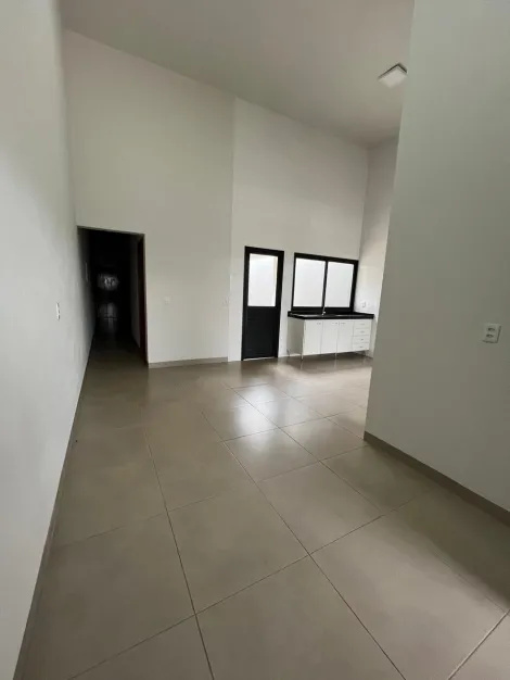 Alugar Residenciais / Casas em Santa Cruz do Rio Pardo R$ 1.670,00 - Foto 4