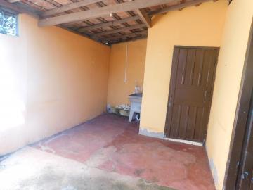 Alugar Residenciais / Casas em Santa Cruz do Rio Pardo R$ 600,00 - Foto 15