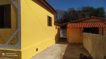 Alugar Residenciais / Casas em Santa Cruz do Rio Pardo R$ 900,00 - Foto 8