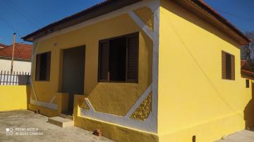 Alugar Residenciais / Casas em Santa Cruz do Rio Pardo R$ 900,00 - Foto 3