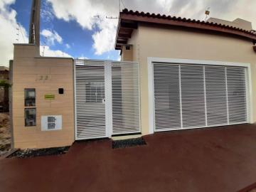 Alugar Residenciais / Casas em Santa Cruz do Rio Pardo R$ 1.650,00 - Foto 2