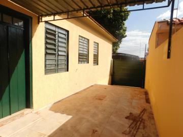 Alugar Residenciais / Casas em Santa Cruz do Rio Pardo R$ 1.500,00 - Foto 25