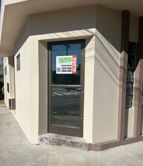 Alugar Comerciais / Galpão em Santa Cruz do Rio Pardo R$ 2.300,00 - Foto 2