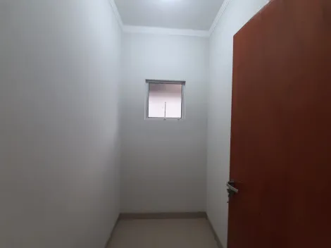 Alugar Residenciais / Casas em Santa Cruz do Rio Pardo R$ 1.300,00 - Foto 6